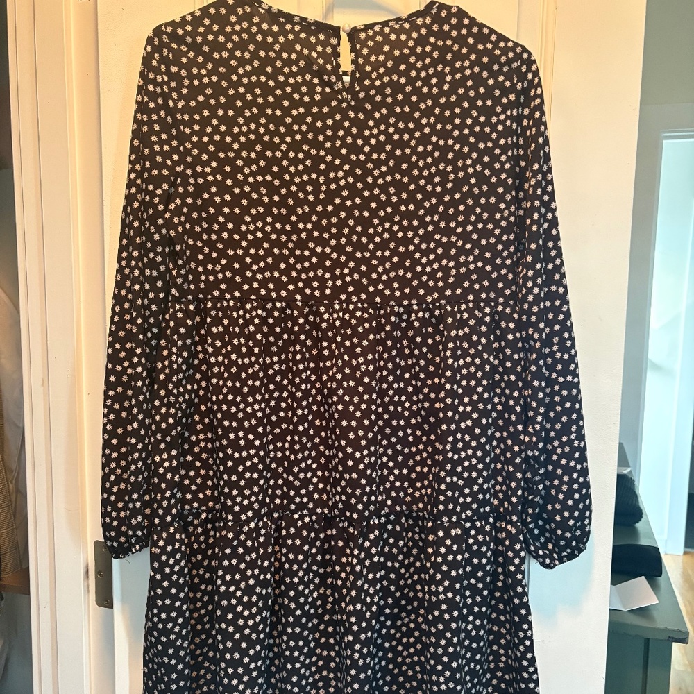 Black daisy a-line dress